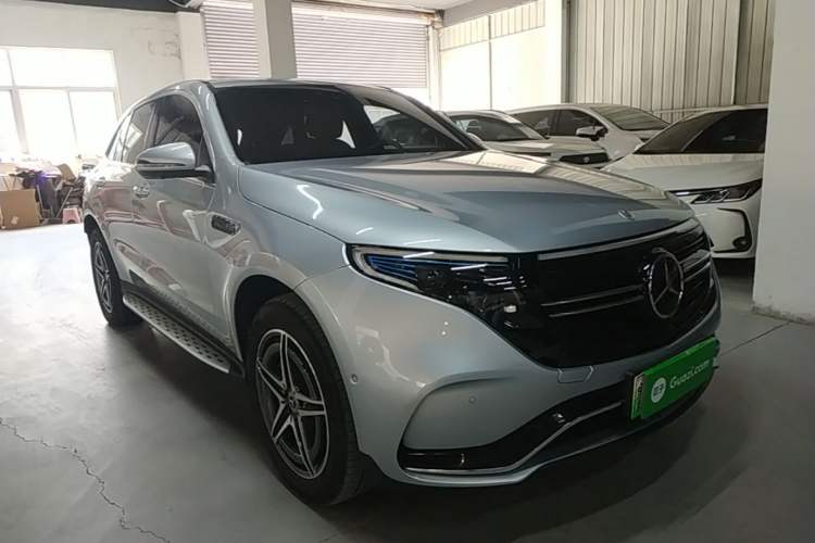 Used Mercedes-Benz EQC 2021 EQC 400 4MATIC Front Right 45 Deg