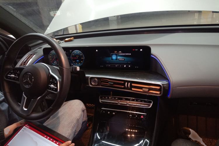 Used Mercedes-Benz EQC 2021 EQC 350 4MATIC Interior 2