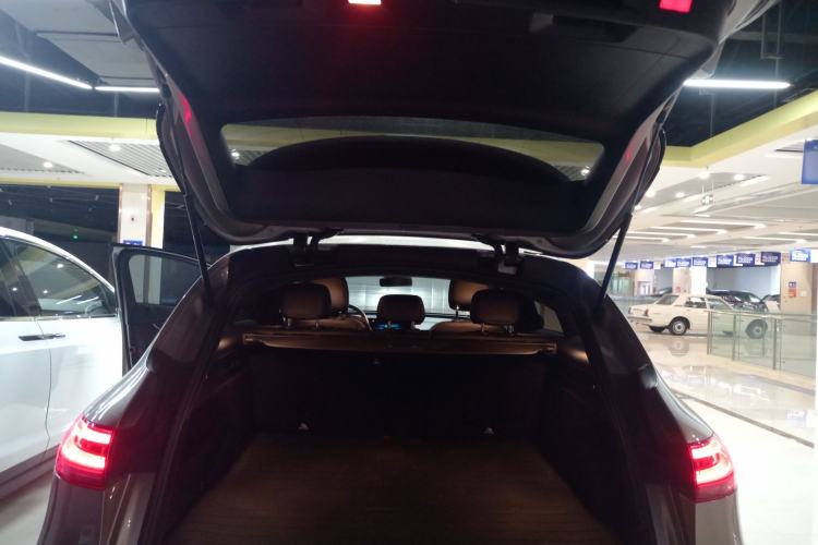 Used Mercedes-Benz EQC 2021 EQC 350 4MATIC Trunk