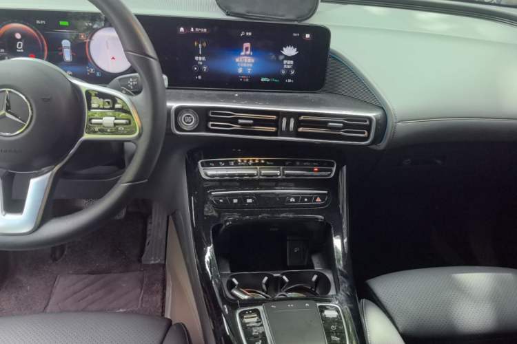Used Mercedes-Benz EQC 2021 EQC 400 4MATIC Audio And AC Panel