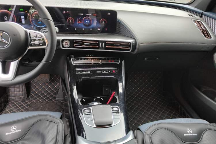 Used Mercedes-Benz EQC 2021 EQC 350 4MATIC Audio And AC Panel