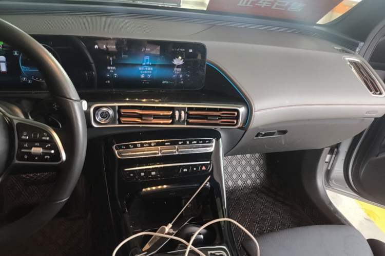 Used Mercedes-Benz EQC 2021 EQC 350 4MATIC Audio And AC Panel
