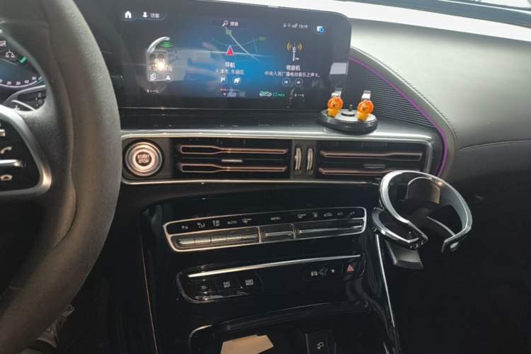 Used Mercedes-Benz EQC 2021 EQC 400 4MATIC Audio And AC Panel