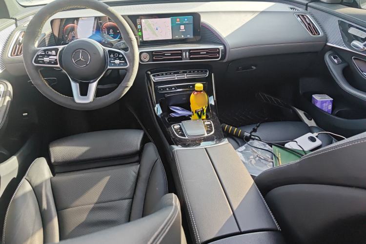 Used Mercedes-Benz EQC 2021 EQC 400 4MATIC Center Console