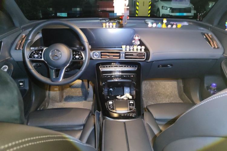 Used Mercedes-Benz EQC 2021 EQC 350 4MATIC Center Console
