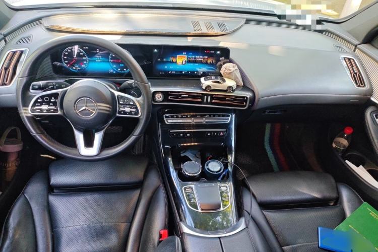 Used Mercedes-Benz EQC 2021 EQC 350 4MATIC Center Console