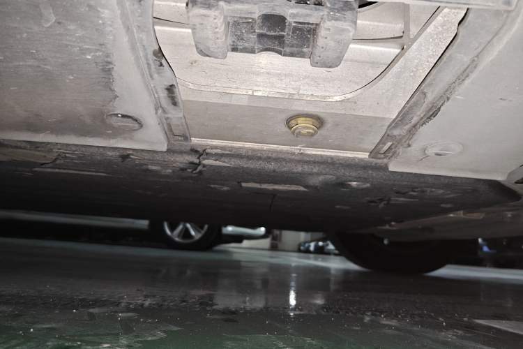 Used Mercedes-Benz EQC 2021 EQC 350 4MATIC Chassis Front Right