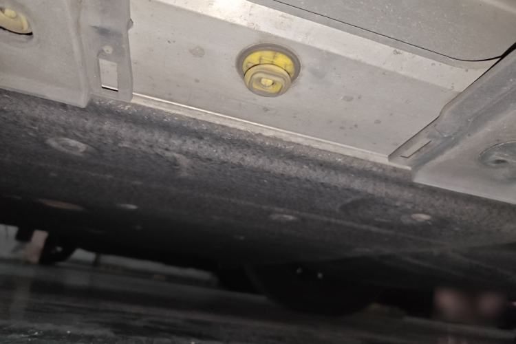 Used Mercedes-Benz EQC 2021 EQC 350 4MATIC Chassis Rear Left