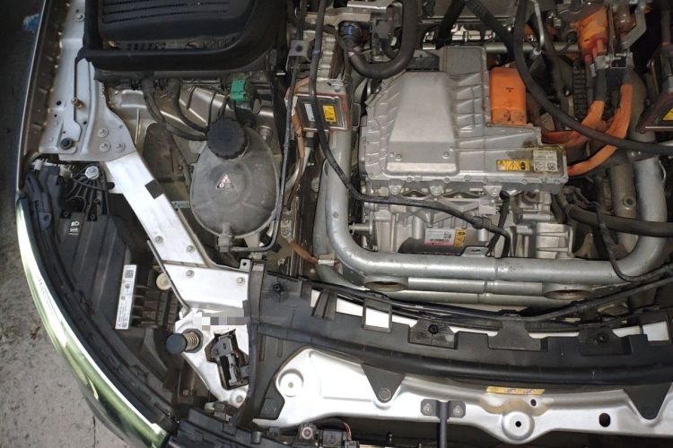 Used Mercedes-Benz EQC 2021 EQC 400 4MATIC Engine Bay Right
