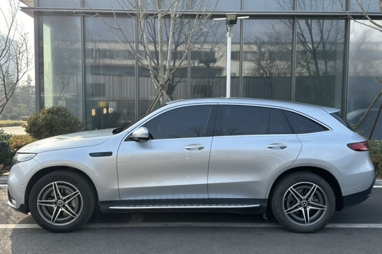 Used Mercedes-Benz EQC 2021 EQC 400 4MATIC Exterior 4