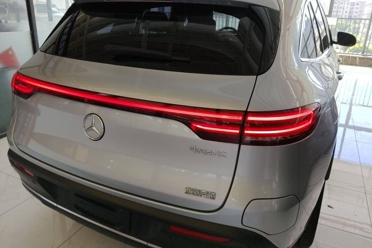 Used Mercedes-Benz EQC 2021 EQC 350 4MATIC Exterior 4