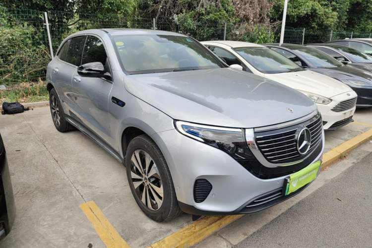 Used Mercedes-Benz EQC 2021 EQC 350 4MATIC Front Right 45 Deg