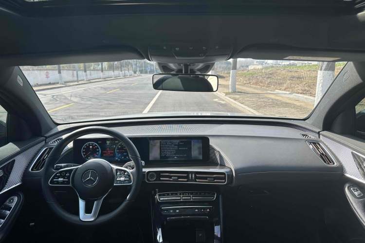 Used Mercedes-Benz EQC 2021 EQC 350 4MATIC Interior 1