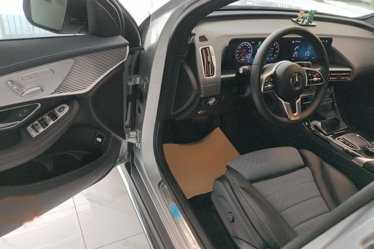 Used Mercedes-Benz EQC 2021 EQC 350 4MATIC Interior 3