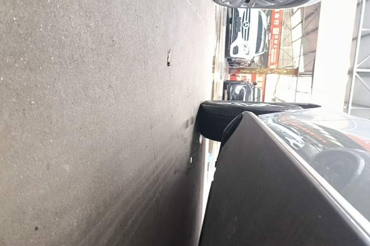 Used Mercedes-Benz EQC 2021 EQC 400 4MATIC Left Side Sill