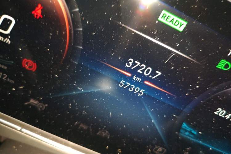 Used Mercedes-Benz EQC 2021 EQC 400 4MATIC Odometer Close Up