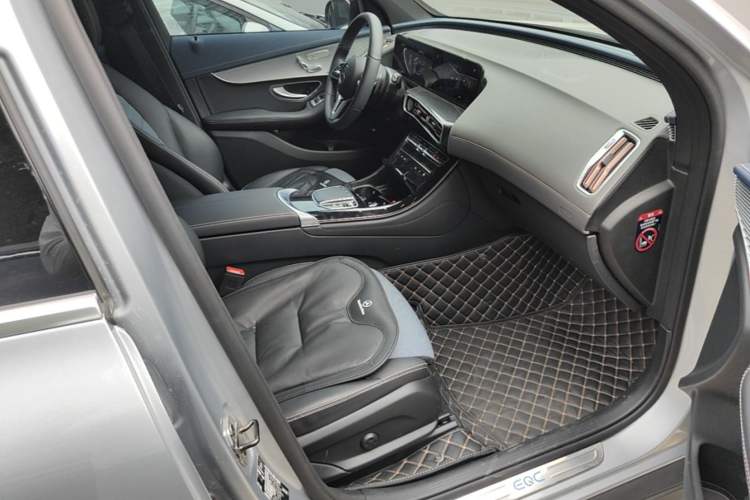 Used Mercedes-Benz EQC 2021 EQC 350 4MATIC Right Front Seat