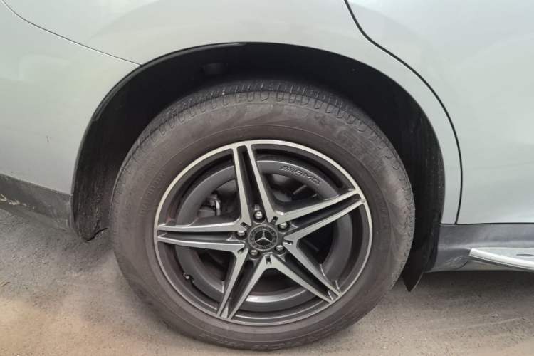 Used Mercedes-Benz EQC 2021 EQC 400 4MATIC Right Rear Wheel Hub