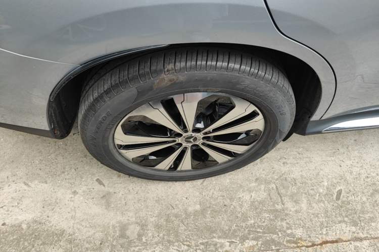 Used Mercedes-Benz EQC 2021 EQC 350 4MATIC Right Rear Wheel Hub