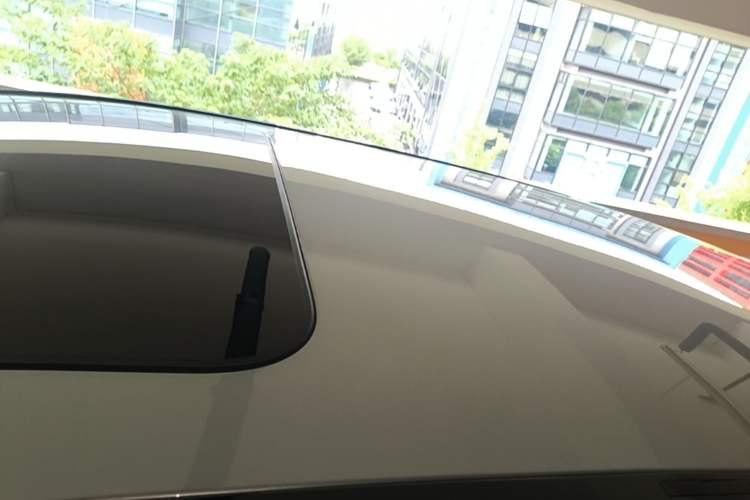 Used Mercedes-Benz EQC 2021 EQC 350 4MATIC Roof