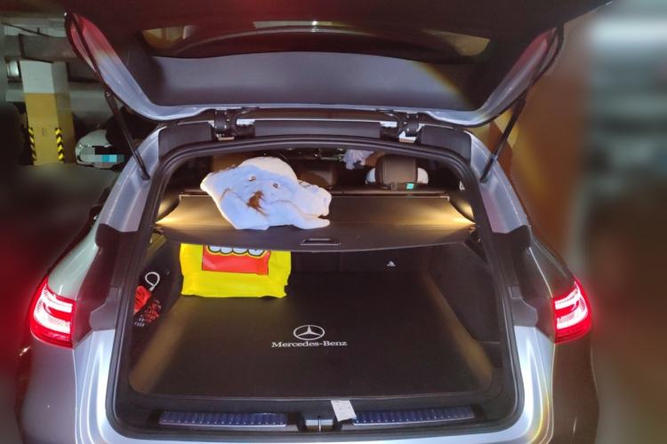 Used Mercedes-Benz EQC 2021 EQC 350 4MATIC Trunk