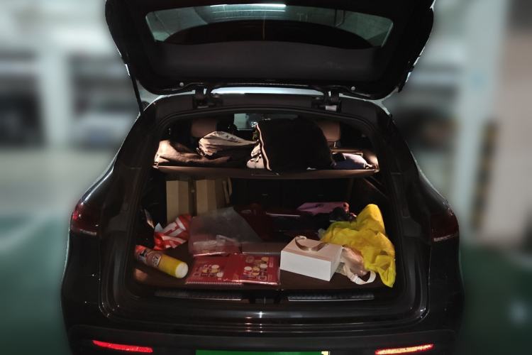 Used Mercedes-Benz EQC 2021 EQC 350 4MATIC Trunk