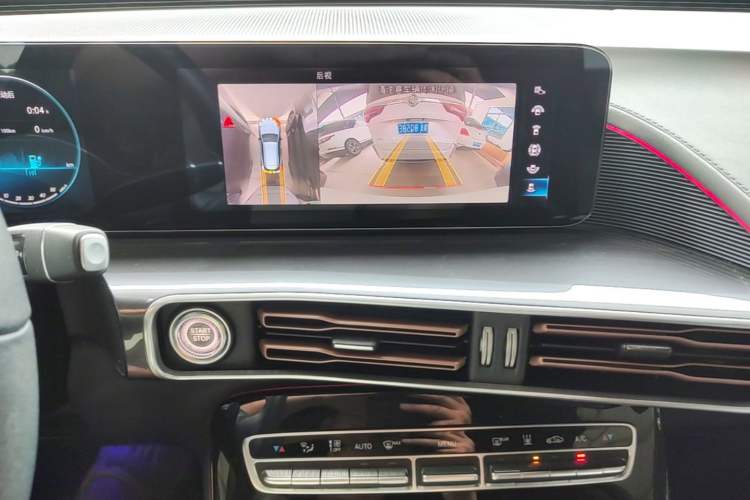Used Mercedes-Benz EQC 2021 EQC 400 4MATIC Audio And AC Panel