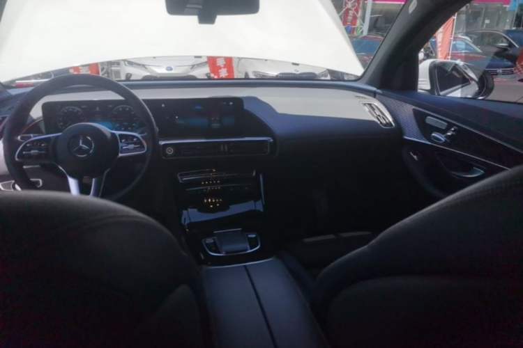 Used Mercedes-Benz EQC 2021 EQC 400 4MATIC Audio And AC Panel