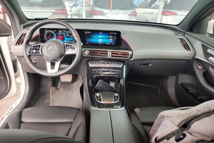 Used Mercedes-Benz EQC 2021 EQC 400 4MATIC Center Console