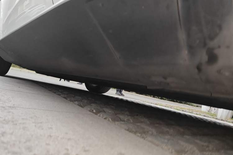 Used Mercedes-Benz EQC 2021 EQC 400 4MATIC Chassis Rear Left