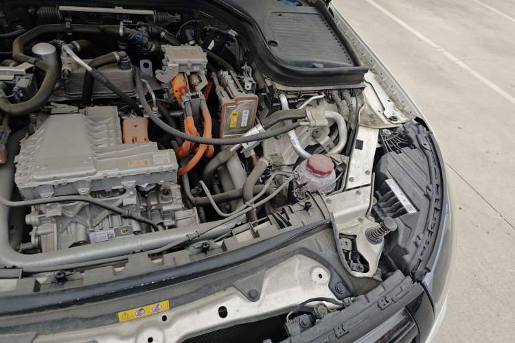 Used Mercedes-Benz EQC 2021 EQC 400 4MATIC Engine Bay Left
