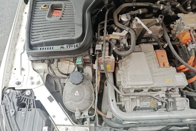 Used Mercedes-Benz EQC 2021 EQC 400 4MATIC Engine Bay Right
