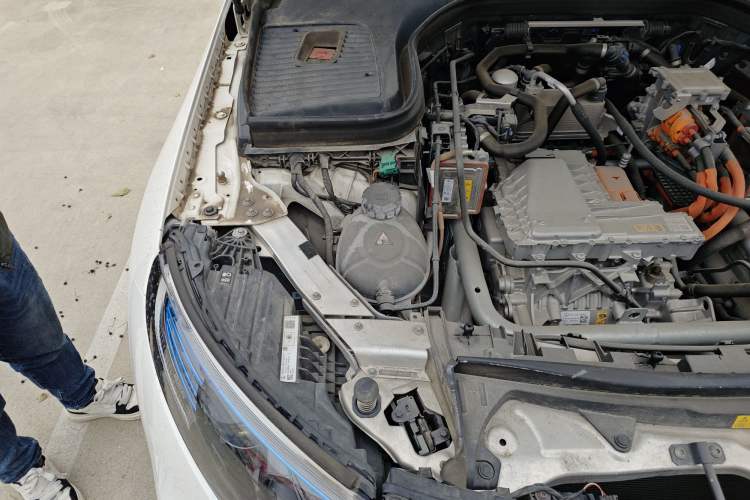 Used Mercedes-Benz EQC 2021 EQC 400 4MATIC Engine Bay Right