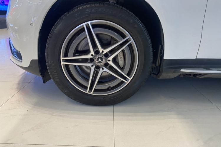 Used Mercedes-Benz EQC 2021 EQC 400 4MATIC Exterior 3