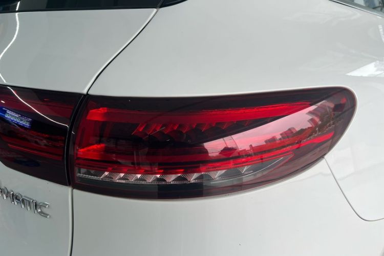 Used Mercedes-Benz EQC 2021 EQC 400 4MATIC Exterior 4