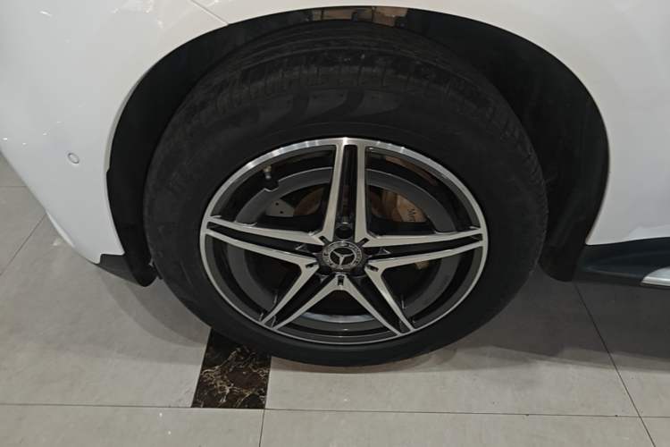 Used Mercedes-Benz EQC 2021 EQC 400 4MATIC Exterior 4