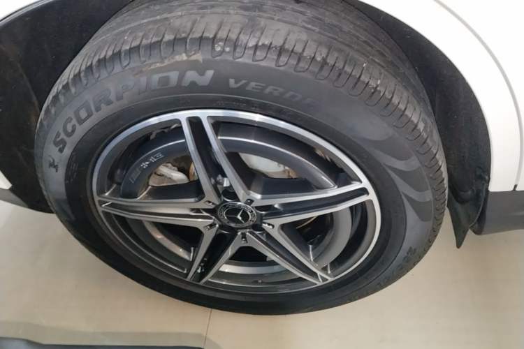 Used Mercedes-Benz EQC 2021 EQC 400 4MATIC Exterior 5