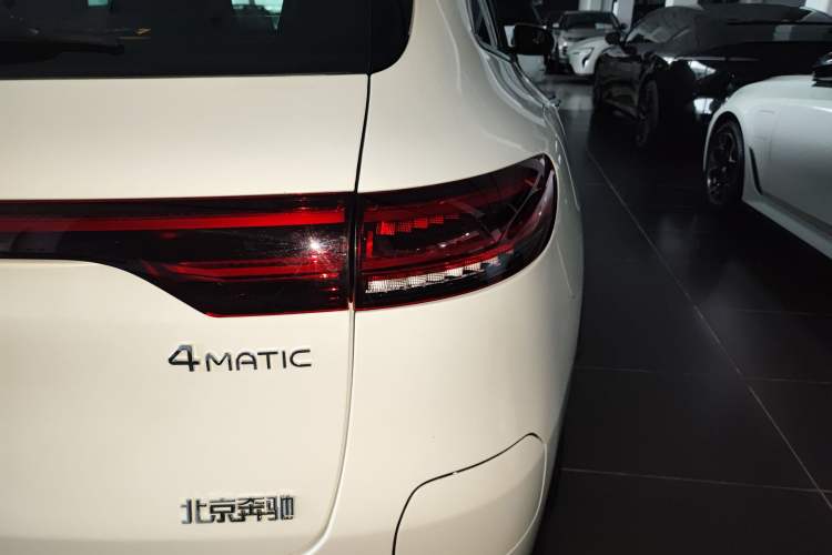 Used Mercedes-Benz EQC 2021 EQC 400 4MATIC Exterior 6