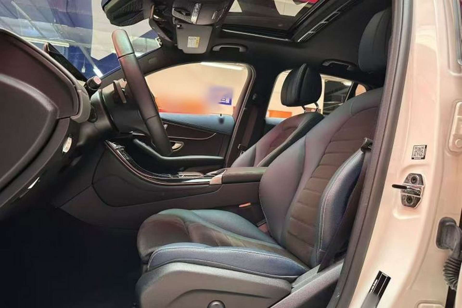 Used Mercedes-Benz EQC 2021 EQC 400 4MATIC Interior 3