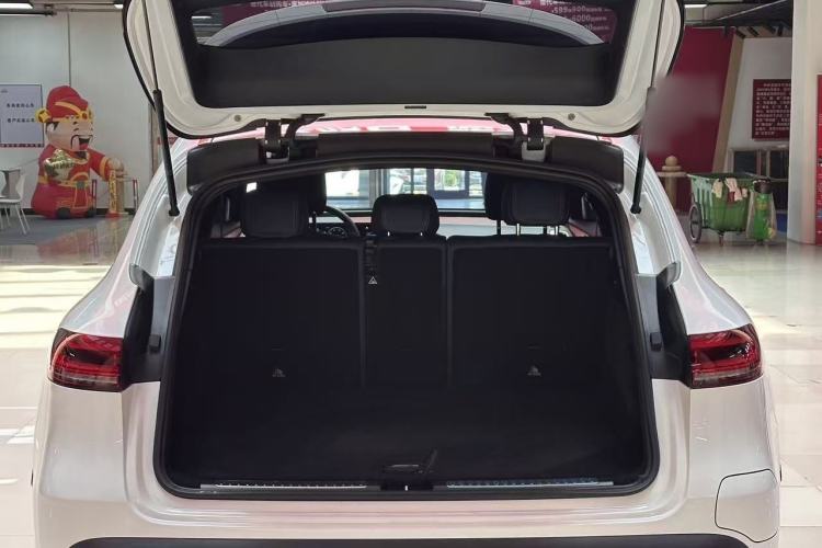 Used Mercedes-Benz EQC 2021 EQC 400 4MATIC Interior 4