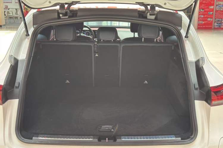 Used Mercedes-Benz EQC 2021 EQC 400 4MATIC Interior 5