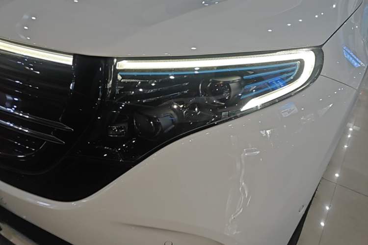 Used Mercedes-Benz EQC 2021 EQC 400 4MATIC Left Front Headlight