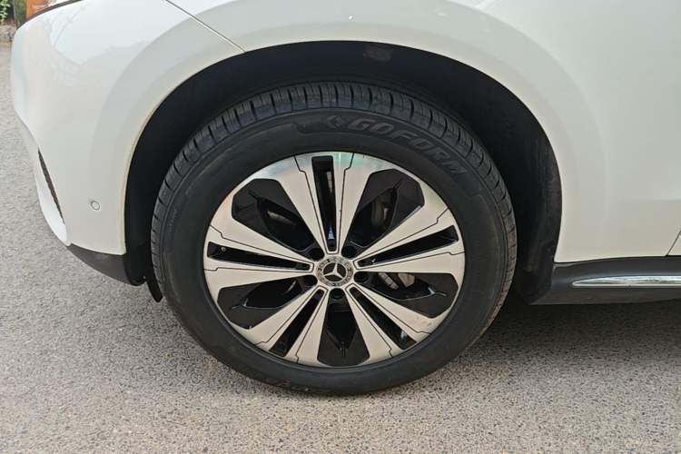 Used Mercedes-Benz EQC 2021 EQC 350 4MATIC Left Front Wheel Hub