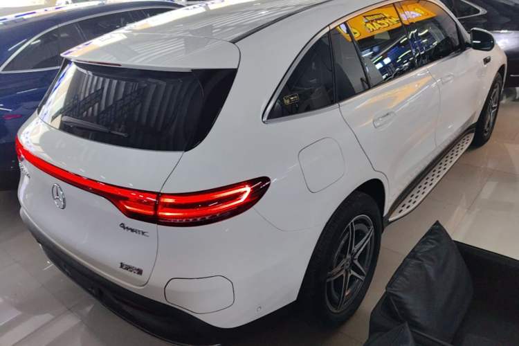 Used Mercedes-Benz EQC 2021 EQC 400 4MATIC Rear Right 45 Deg