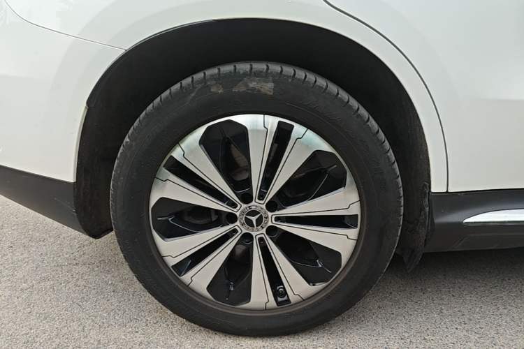 Used Mercedes-Benz EQC 2021 EQC 350 4MATIC Right Rear Wheel Hub