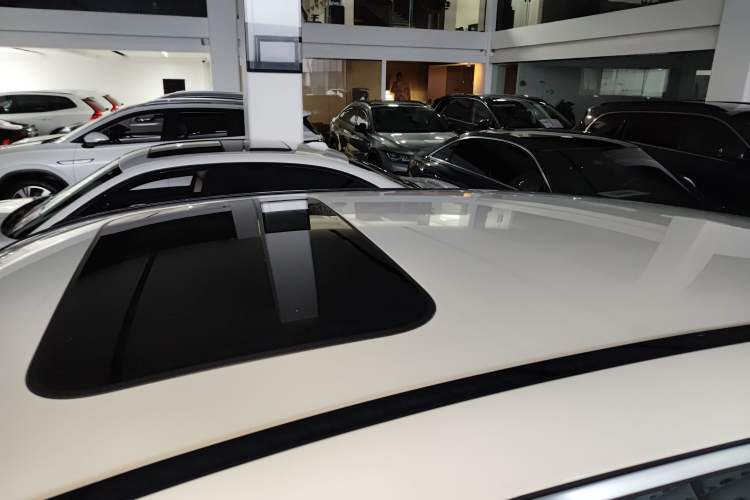 Used Mercedes-Benz EQC 2021 EQC 400 4MATIC Roof