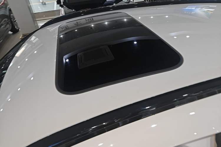 Used Mercedes-Benz EQC 2021 EQC 400 4MATIC Roof