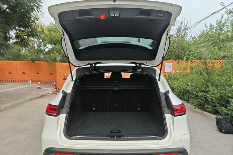 Used Mercedes-Benz EQC 2021 EQC 350 4MATIC Trunk