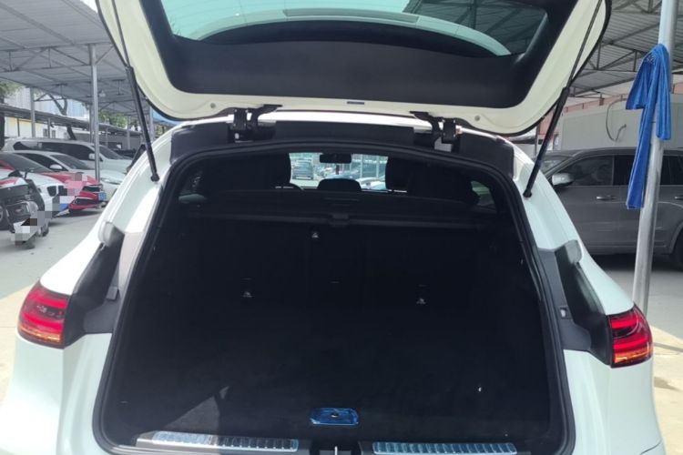 Used Mercedes-Benz EQC 2021 EQC 400 4MATIC Trunk