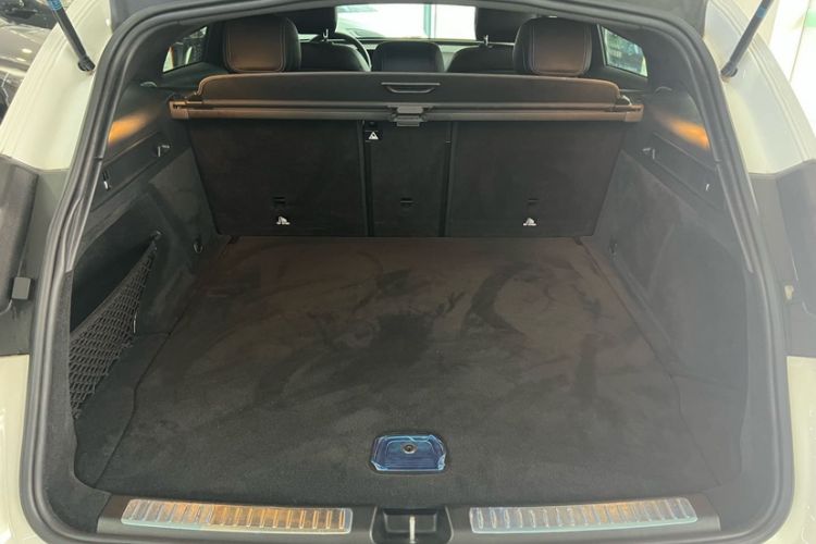 Used Mercedes-Benz EQC 2021 EQC 400 4MATIC Trunk